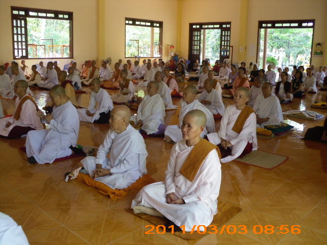 Khóa tu thiền một ngày tại thiền viện Phước Sơn.