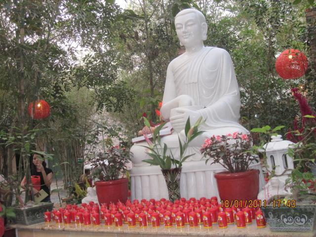 Lễ hội cúng đèn rằm tháng Giêng tại Thiền viện Phước Sơn