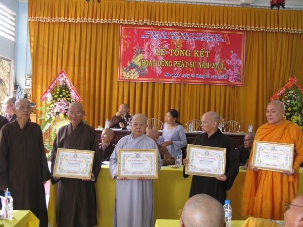 TP. HCM: Lễ tổng kết hoạt động Phật sự 2010 của Ban Đại diện Phật giáo huyện Hóc Môn