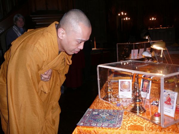 TT. Thích Thiện Sơn và chư đệ tử cùng hành trình chiêm bái Xá Lợi tại Thụy Sỹ