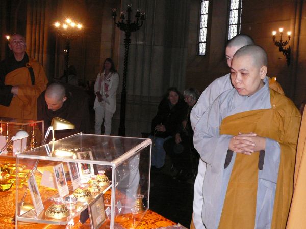 TT. Thích Thiện Sơn và chư đệ tử cùng hành trình chiêm bái Xá Lợi tại Thụy Sỹ