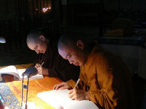 TT. Thích Thiện Sơn và chư đệ tử cùng hành trình chiêm bái Xá Lợi tại Thụy Sỹ