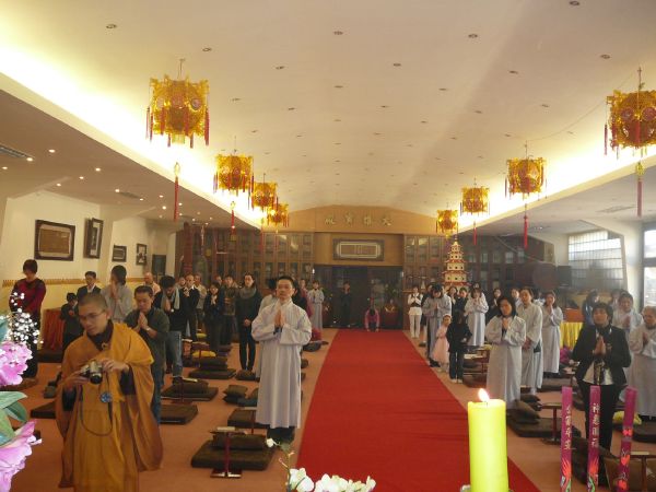 Chùa Phật Huệ - Một ngày dành trái tim mình cho người dân Nhật