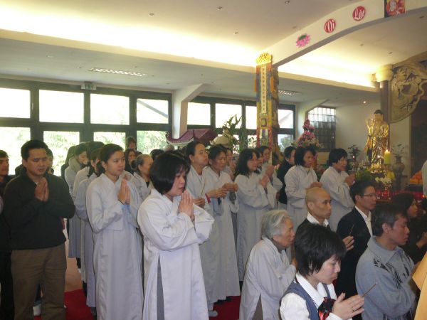 Chùa Phật Huệ - Một ngày dành trái tim mình cho người dân Nhật