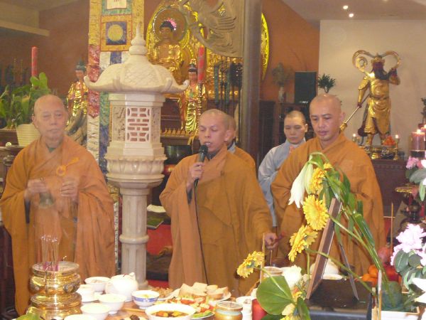 Chùa Phật Huệ - Một ngày dành trái tim mình cho người dân Nhật