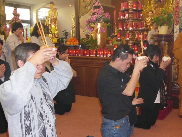 Chùa Phật Huệ - Một ngày dành trái tim mình cho người dân Nhật