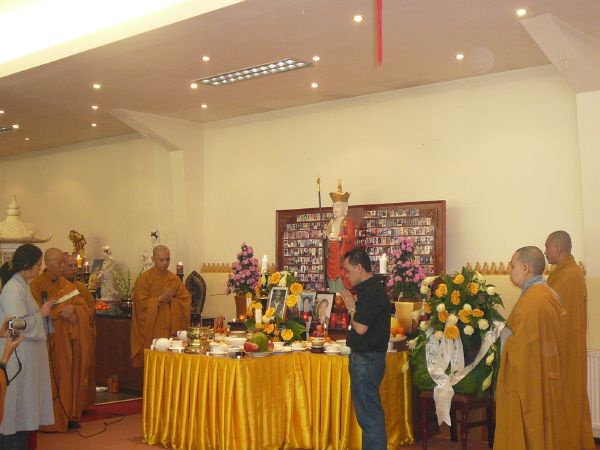 Chùa Phật Huệ - Một ngày dành trái tim mình cho người dân Nhật