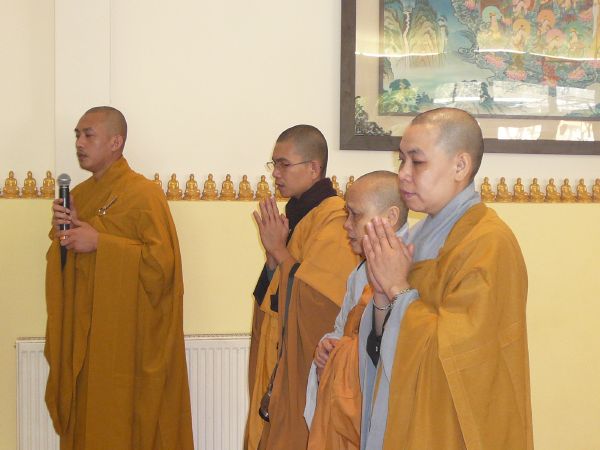 Chùa Phật Huệ - Một ngày dành trái tim mình cho người dân Nhật