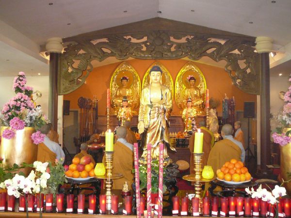 Chùa Phật Huệ - Một ngày dành trái tim mình cho người dân Nhật