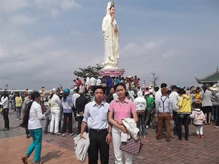 Bạc Liêu: Hàng ngàn người đến chiêm bái tượng Quan Âm Nam Hải