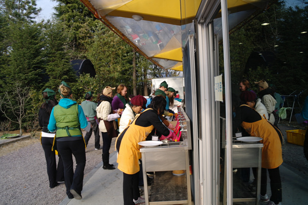 Hoằng Pháp Tự (Hongbeopsa) tổ chức văn hóa Kim Chi cho khách Quốc Tế