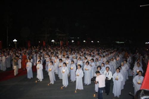 5000 ngọn nến ân tình
