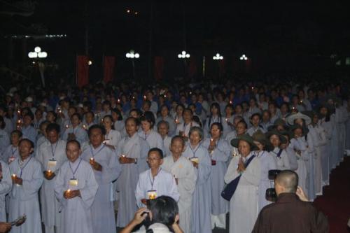 5000 ngọn nến ân tình