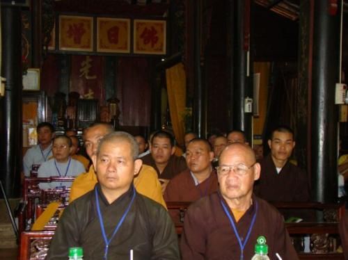 Những thảo luận sôi nổi tại Hội thảo Hoằng pháp 2011