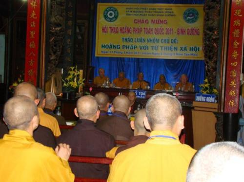 Những thảo luận sôi nổi tại Hội thảo Hoằng pháp 2011