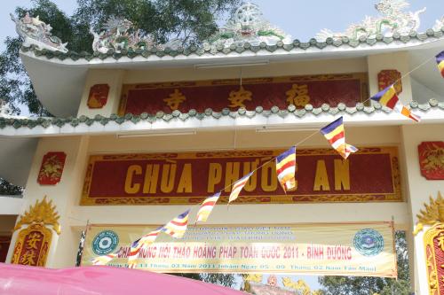 Những thảo luận sôi nổi tại Hội thảo Hoằng pháp 2011