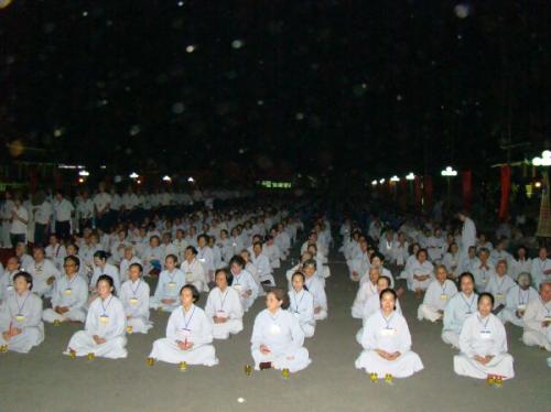 5000 ngọn nến ân tình