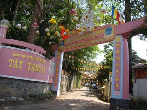 Những thảo luận sôi nổi tại Hội thảo Hoằng pháp 2011