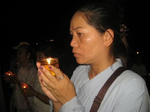5000 ngọn nến ân tình