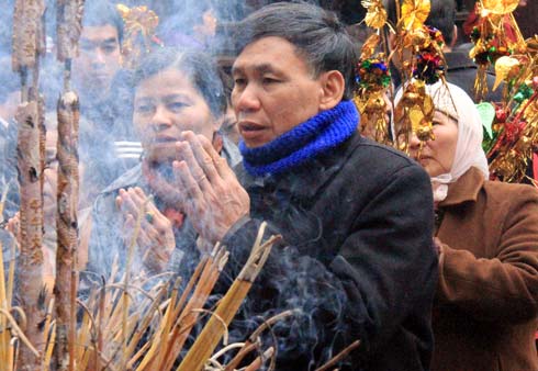 Nô nức đi lễ chùa đầu năm