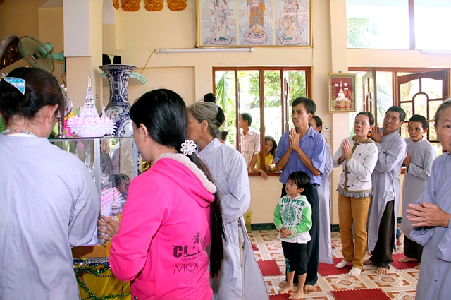 Bình Định: Tịnh Xá Ngọc Sơn Khóa Tu Một Ngày An Lạc và Chiêm Bái Xá Lợi