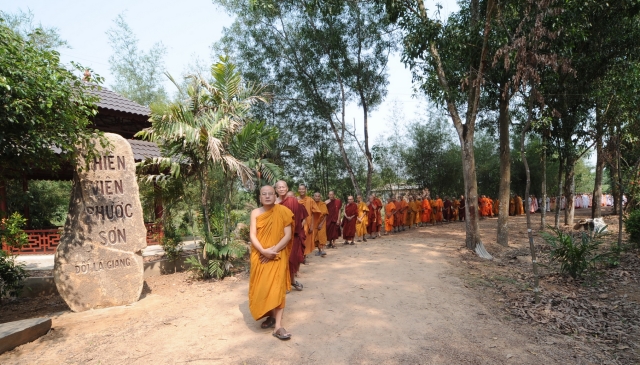 Phật giáo Nam Tông vào mùa an cư