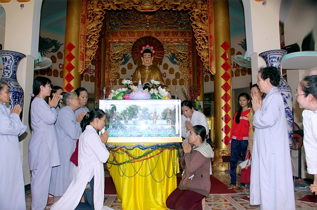 Bình Định: Tịnh Xá Ngọc Sơn Khóa Tu Một Ngày An Lạc và Chiêm Bái Xá Lợi