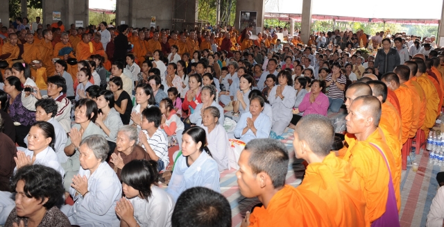 Công bố kỷ lục: Tượng đức Phật Thích Ca trong chánh điện lớn nhất Việt Nam