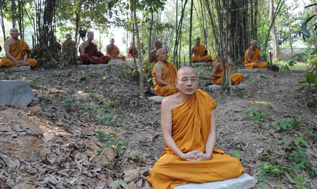 Phật giáo Nam Tông vào mùa an cư