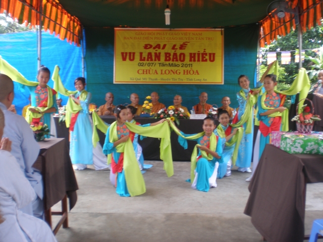 Đại lễ Vu Lan Báo Hiếu 2011 chùa Long Hòa - Tân Trụ
