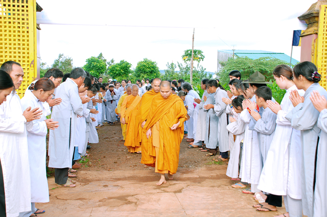 Tịnh xá Ngọc Chánh: Lễ dâng Y Bát mùa Vu Lan