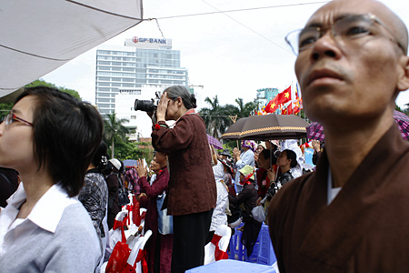 Tháng Tư - mùa Phật đản