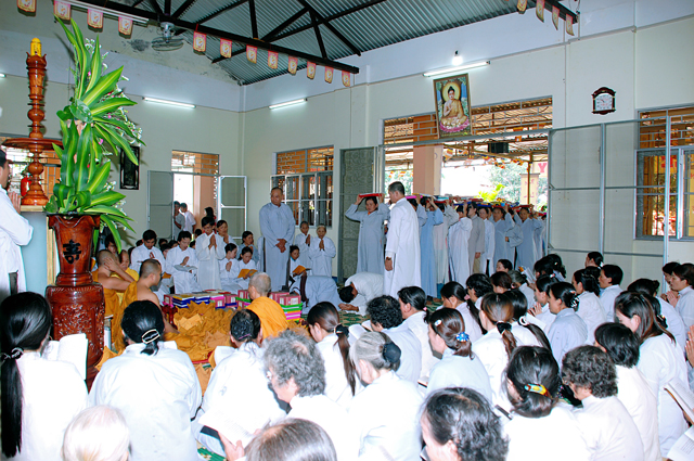 Tịnh xá Ngọc Chánh: Lễ dâng Y Bát mùa Vu Lan