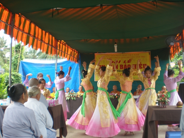 Đại lễ Vu Lan Báo Hiếu 2011 chùa Long Hòa - Tân Trụ