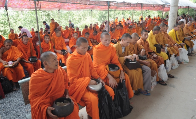 Công bố kỷ lục: Tượng đức Phật Thích Ca trong chánh điện lớn nhất Việt Nam