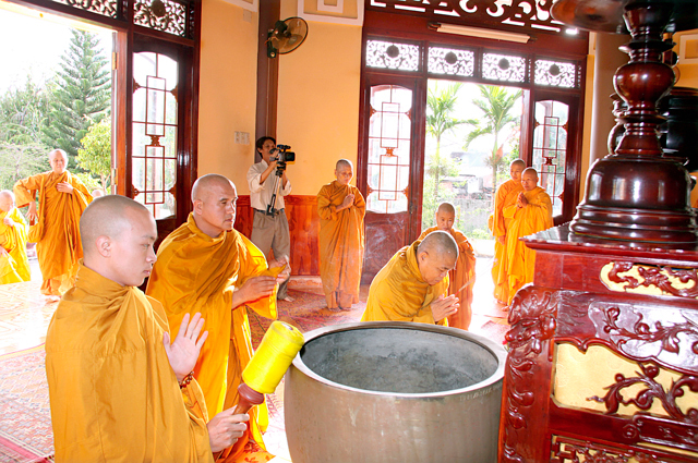 Tịnh Nghiệp Đạo Tràng An Cư Kiết Hạ Tịnh Xá Ngọc Trung Thị Xã An Khê cung nghinh Hòa Thượng Giác Toàn quang lâm Trường Hạ