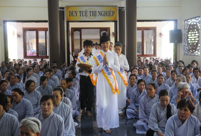 Chùm ảnh : Hơn 1000 Phật tử dự Đại lễ Vu Lan tại chùa Hương Sơn - Đà Nẵng