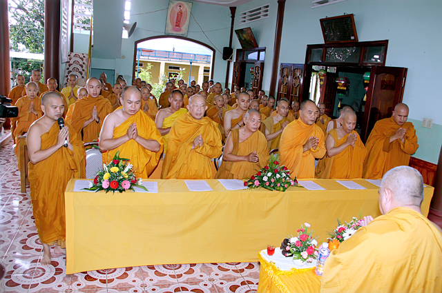 Tịnh Nghiệp Đạo Tràng An Cư Kiết Hạ Tịnh Xá Ngọc Trung Thị Xã An Khê cung nghinh Hòa Thượng Giác Toàn quang lâm Trường Hạ