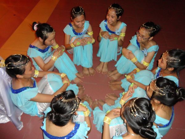 Hùng Tráng Đêm Thắp Nến Tri Ân Tại Khóa Tu Mùa Hè – Bình Định