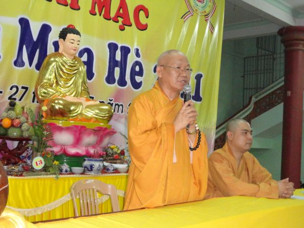 Vui Nhộn Các Trò Chơi Dân Gian Tại Khóa Tu Mùa Hè Bình Định