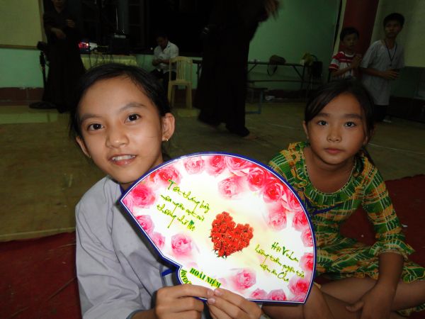 Vui Nhộn Các Trò Chơi Dân Gian Tại Khóa Tu Mùa Hè Bình Định