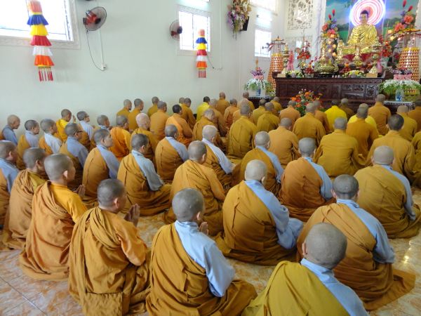 Hóc Môn: Đại lễ Vu lan cúng dường bá phạn bá tăng