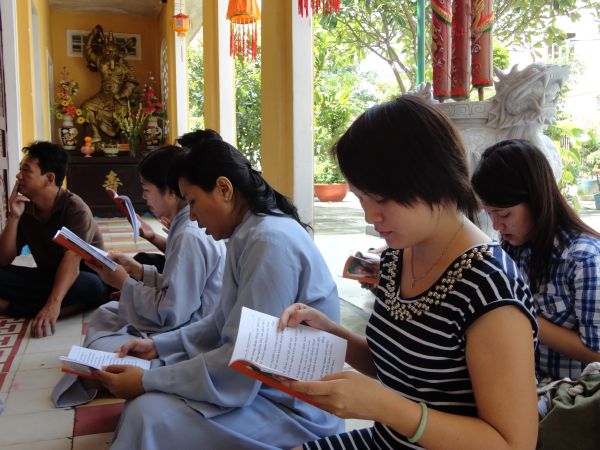 Hóc Môn: Đại lễ Vu lan cúng dường bá phạn bá tăng