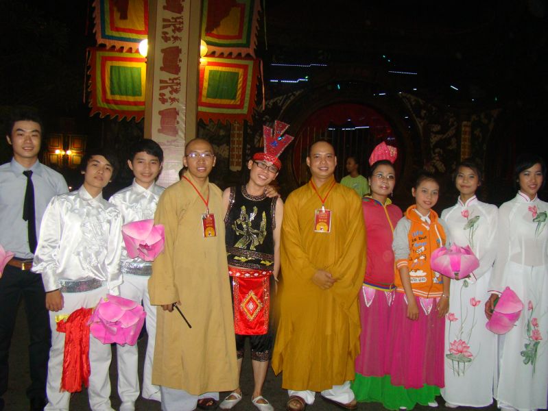 Hội trại Tuổi trẻ &amp; Cuộc sống lần IV: sôi nổi đêm tổng kết văn nghệ