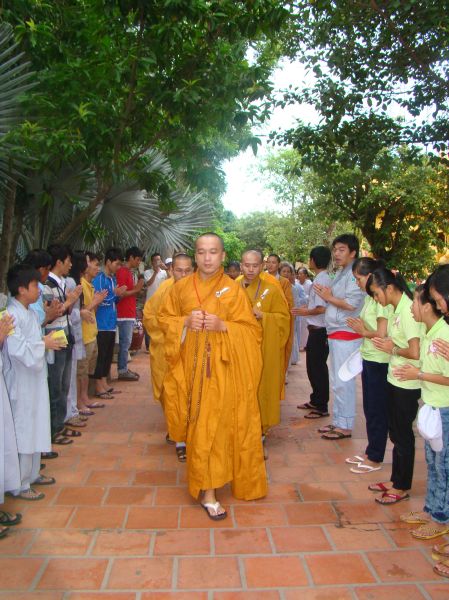 Chùm ảnh: buổi sáng tại Hội trại Tuổi trẻ &amp; Cuộc sống lần IV