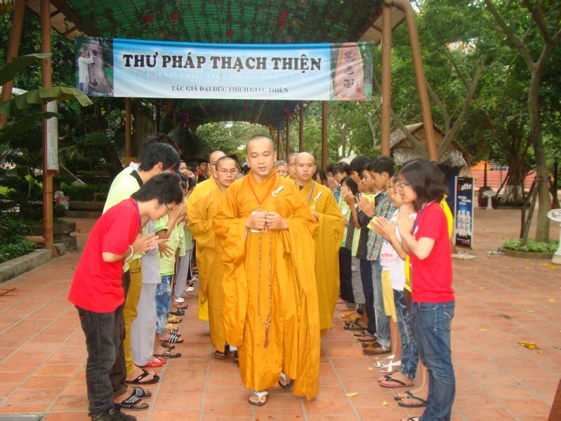 Chùm ảnh: buổi sáng tại Hội trại Tuổi trẻ &amp; Cuộc sống lần IV