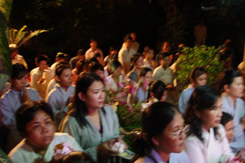 Bình Thuận: Lễ Tắm Phật được cử hành nghiêm trang tại Chùa Long Sơn – Phan Thiết
