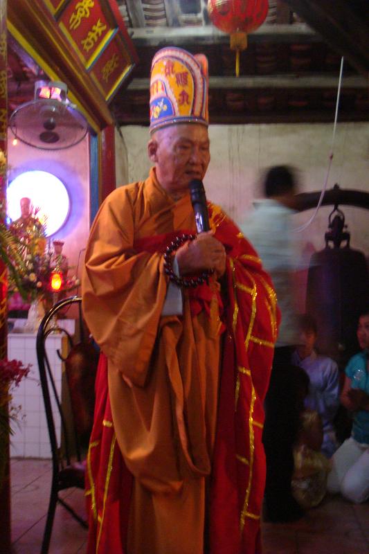 Bình Thuận: Lễ Tắm Phật được cử hành nghiêm trang tại Chùa Long Sơn – Phan Thiết