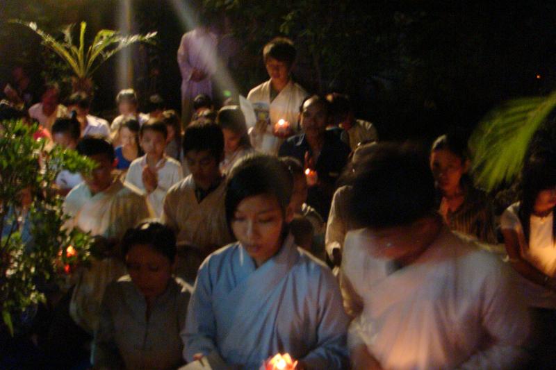 Bình Thuận: Lễ Tắm Phật được cử hành nghiêm trang tại Chùa Long Sơn – Phan Thiết