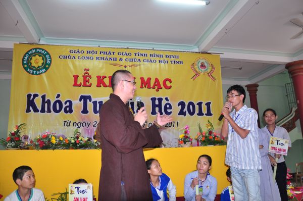 Tưng Bừng Đêm Cống Hiến Văn Nghệ Và Duyên Dáng Áo Lam Tại Khóa Tu Mùa Hè – Bình Định